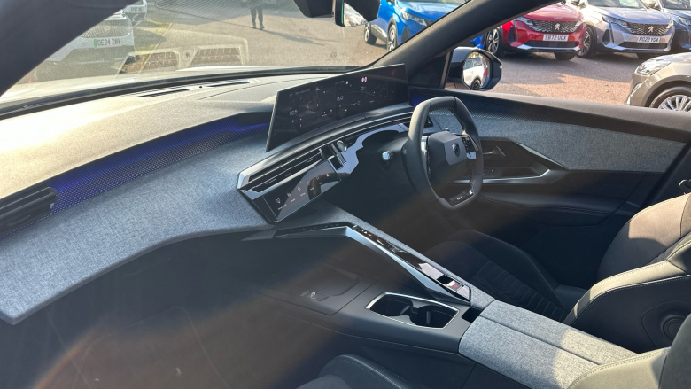 Peugeot 5008 157kW GT 73kWh 5dr Auto Electric Estate